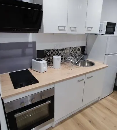 Lejlighed Le Celestin - Centre-ville Avec Terrasse Et Salon De Jardin