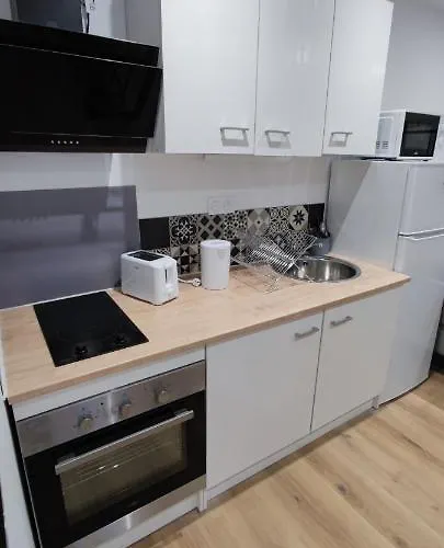 Lejlighed Le Celestin - Centre-ville Avec Terrasse Et Salon De Jardin